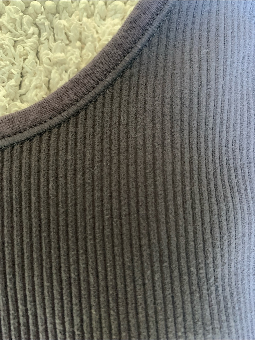 Garage greyTwist-Front Ribbed Crop Top - Picture 4 of 4